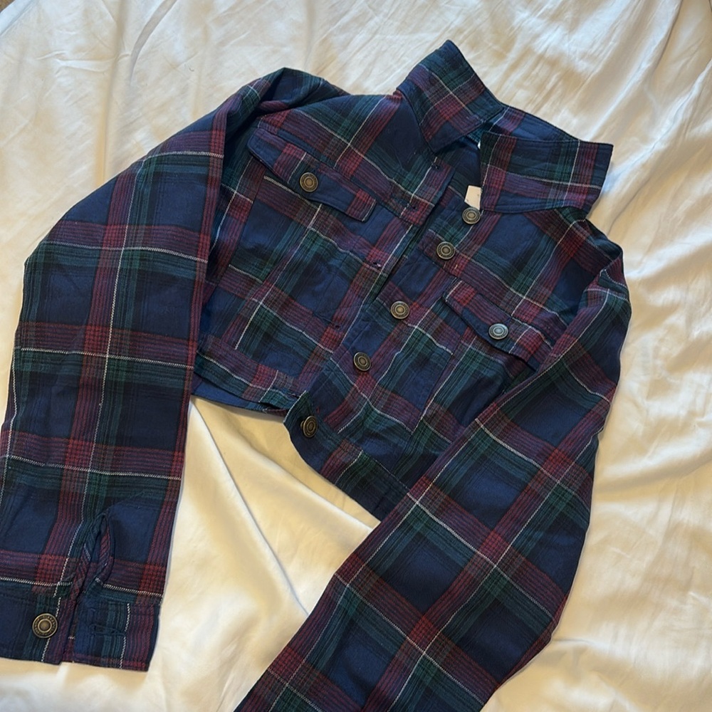 Crop plaid top